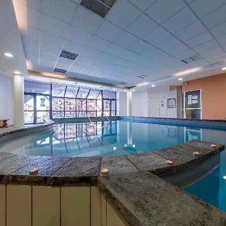 Castor & Pollux Apartman